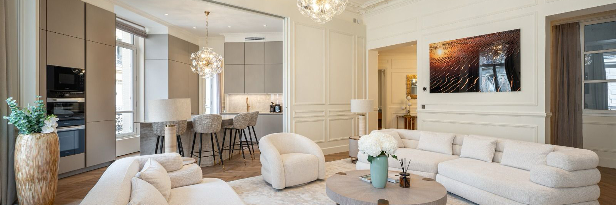 Appartement à Paris avenue Montaigne. Réalisé par le cabinet d'architecture d'intérieur Sober.